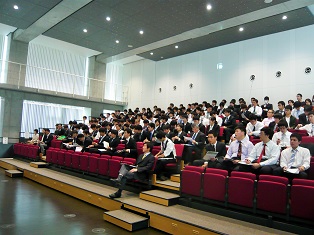 いすゞ自動車講演会